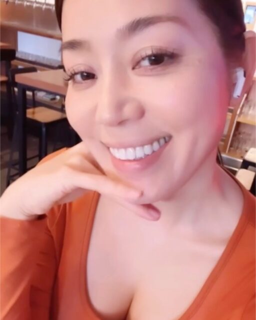 ⭐️永遠♾️不滅の若返りのひと滴💎

とっても若くて
綺麗な美帆先生🥰
https://rojen.jp/column_mikas_20250923/

その秘密こそ
美整オイルゴールデンローズ🌹

美帆先生のキレイのオススメ⭐️
エイジング・ローズブレンド
ゴールデンローズ🌹
究極の黄金比💎
🌹ダマスクローズ
🌹ホワイトローズ
🌹ローズドメイ
３種のローズのパワー
➕️
オメガや２６以上の
天然美容栄養素が
凝縮された1滴💕

💛究極のエイジング・ローズ成分
究極の“黄金比ブレンド”
https://rojen.jp/golden-rose-biseioil/

🌹外出にも10mlの
美整オイルゴールデンローズ
https://rojen.jp/biseioil-rollon/

👄唇にはもちろん
美整オイルボリュームアップ・リップ
https://rojen.jp/bisei-oil/biseioil-lip/

ROJEN Organic Skincare 
Made in Japan
🌹 🇯🇵💋

ROJEN公式サイト
🇯🇵日本
rojen.jp
スキンケアご購入ダイレクトページ
https://rojen.jp/bisei-oil/shop/

🇺🇸USA
rojenusa.com
ROJEN Organic Skincare
https://rojenusa.com/biseioil/

#ROJEN #ロジェン #美整オイル #スキンフレグランス #魔法の5秒リフト #塗るサプリメント #アンチエイジング #美肌 #ホワイトローズ #オーガニック #スキンケア #美容オイル #紫外線対策 #紫外線ケア #シミ対策 #シワ対策 #スキンケアアイテム #乾燥肌ケア #乾燥肌対策