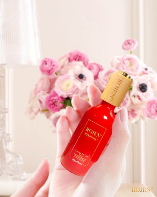 日差しが強くなってくる
これからの季節に向けて
お肌を保護＆育成しましょう❣️

美帆先生オススメの
ゴールデンローズ美整オイル®

３種のローズが持つ
上質な香りと特性を活かし
あなたの肌をパーフェクトに
輝かせる潤い肌育専用

その３種のローズ
1️⃣ 高濃度の栄養素が
肌を保護してキメを整える
ダマスクローズ
☆‥∵‥☆‥∵‥☆
2️⃣ メラニン生成を
抑えるパワー凝縮
ホワイトローズ
☆‥∵‥☆‥∵‥☆
3️⃣ うるおいを与えて
柔らげハリつや肌に
ローズ・ド・メイ

⭐️ご購入はこちらから💖
https://rojen.jp/golden-rose-biseioil

✨✨✨ 💖 ✨✨✨
🇯🇵日本
ROJEN公式サイト
rojen.jp
スキンケアご購入ダイレクトページ
https://rojen.jp/bisei-oil/shop/

メルマガ登録でいち早くお知らせGET❣️
https://rojen.jp/mailmagazine/

公式LINE登録で特別メッセージをGET❣️
https://lin.ee/EdDlMnt

インスタフォロー＆Facebookフォロー
https://www.instagram.com/rojenofficial/
https://www.facebook.com/rojen.biseioil/

✨✨✨ 💖 ✨✨✨
🇺🇸USA
ROJEN Official
rojenusa.com
ROJEN Organic Skincare 
https://rojenusa.com/biseioil/

Subscribe by Email:
https://rojenusa.com/newsletter/

Follow on Instagram:
https://www.instagram.com/rojenofficial/

✨ You’ll receive exclusive discounts and
 special offers with every newsletter!

#ROJEN #ロジェン #biseioil #美整オイル #魔法の5秒リフト #塗るサプリメント #LUCKYシリーズ #美肌美女