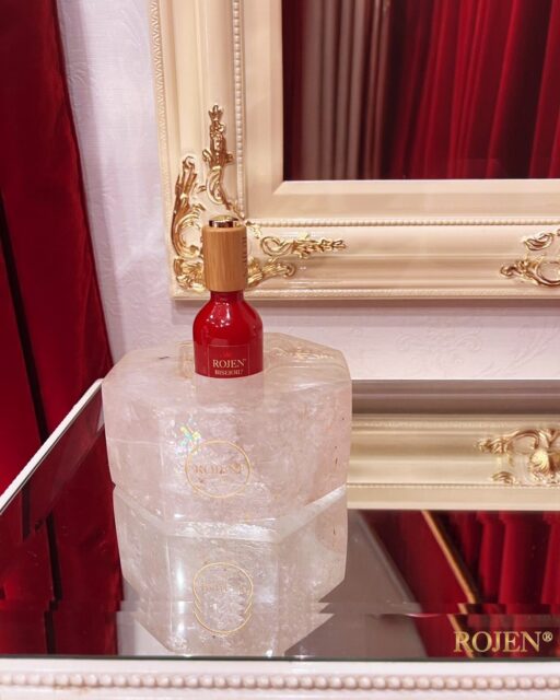 美整オイル®ゴールデンローズで
あなたの肌細胞が目覚める💎
あなたの肌をパーフェクトに
輝かせる潤い肌育専用
美整オイル®ゴールデンローズ
https://rojen.jp/golden-rose-biseioil/
✨✨✨ 💖 ✨✨✨
🇯🇵日本
ROJEN公式サイト
rojen.jp
スキンケアご購入ダイレクトページ
https://rojen.jp/bisei-oil/shop/
メルマガ登録でいち早くお知らせGET❣️
https://rojen.jp/mailmagazine/
公式LINE登録で特別メッセージをGET❣️
https://lin.ee/EdDlMnt
インスタフォロー&Facebookフォロー
https://www.instagram.com/rojenofficial/
https://www.facebook.com/rojen.biseioil/
✨✨✨ 💖 ✨✨✨
🇺🇸USA
ROJEN Official
rojenusa.com
ROJEN Organic Skincare
https://rojenusa.com/biseioil/
Subscribe by Email:
https://rojenusa.com/newsletter/
Follow on Instagram:
https://www.instagram.com/rojenofficial/
✨ You’ll receive exclusive discounts and
special offers with every newsletter!
#ROJEN #ロジェン #biseioil #美整オイル #魔法の5秒リフト #塗るサプリメント #瞳パッチリ #弾力ある肌に変身 #ほうれい線 #目元のたるみ #シミ対策 #シワ対策 #乾燥肌ケア #乾燥肌対策 #毛穴の黒ずみ #肌のシミ