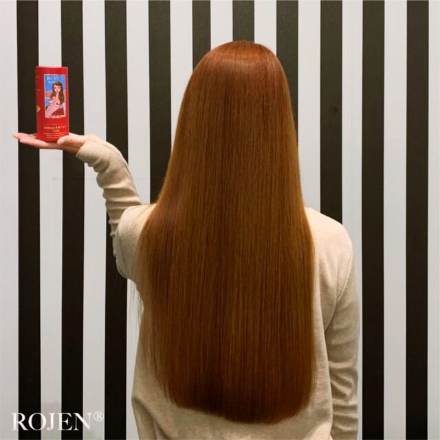 空気が乾燥している冬は
お肌だけじゃなく髪の悩みも
増えてくる毎日😢
そんな時こそ
美整オイルでヘアケア❣️
✨️✨️✨️✨️✨️✨️✨️
髪に最強の栄養素！
ヒートプロテイン効果なら
美整オイルゴールデンローズ💕
https://rojen.jp/bisei-oil/howto-hair/

美帆先生の美髪は
『美整オイルゴールデンローズ』を
塗ってただけだった？！
https://rojen.jp/column_20250810/

美容室だと万単位の
トリートメントが
たったの２、３滴の
美整オイルで叶うなんて😍
美髪には美整オイル❣️
凄いキラキラ美髪の
ビフォー＆アフターが
皆様も叶いますように💕

✨✨✨ 💖 ✨✨✨
ROJEN公式サイト
🇯🇵日本
rojen.jp
スキンケアご購入ダイレクトページ
https://rojen.jp/bisei-oil/shop/
日本公式メール配信
“お得情報・NEWS・信澤美帆の日常配信”
メール登録：https://rojen.jp/mailmagazine/
LINE登録：https://lin.ee/EdDlMnt
インスタフォロー：
https://www.instagram.com/rojenofficial/

#ROJEN #biseioil #ロジェン #美整オイル #美髪 #ヘアケア #魔法の5秒リフト #塗るサプリメント #アンチエイジング #オーガニック #スキンケア #ヒートプロテイン #セルフケア #紫外線対策 #紫外線ケア #スキンケアアイテム #乾燥肌ケア #乾燥肌対策